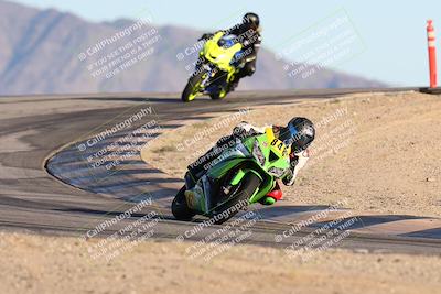 media/Dec-07-2025-CVMA (Sun) [[3e7d2de5dc]]/Race 17-Amateur Formula Middleweight/